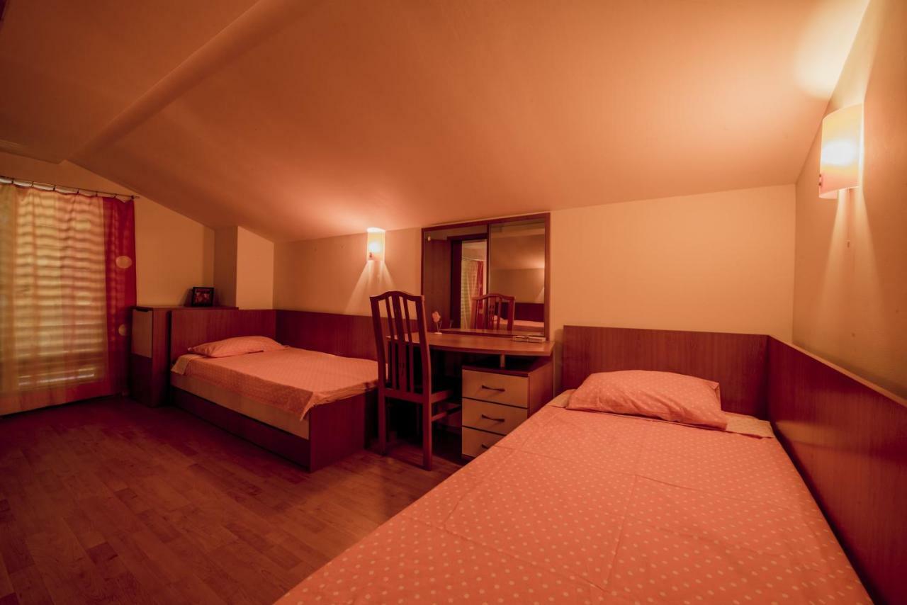 Вила Теkето I Vila Teketo Family Guest House Nikolovo エクステリア 写真